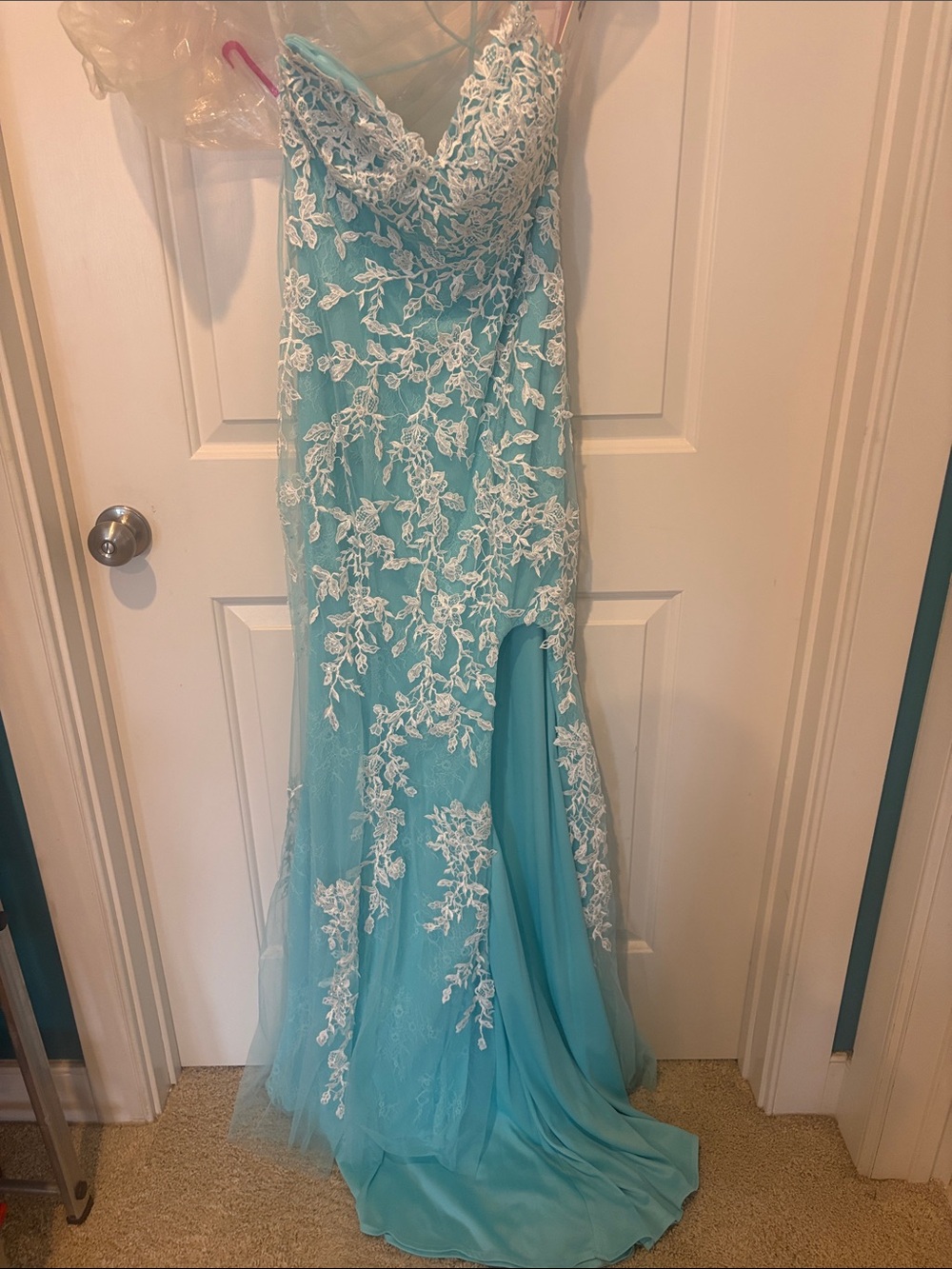 NWT- JVN by Jovani turquoise and White Lace Appliqué Evening Gown, 4